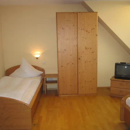 Landgasthof Goldene Rose 2* Grub am Forst