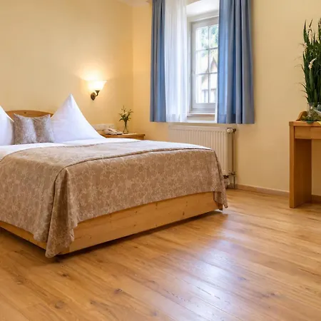 Hotel Landgasthof Goldene Rose Grub am Forst