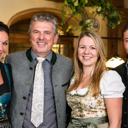 Landgasthof Goldene Rose 2*
