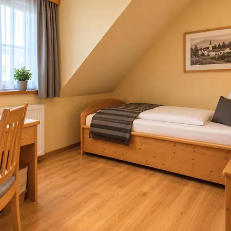 Landgasthof Goldene Rose 2*